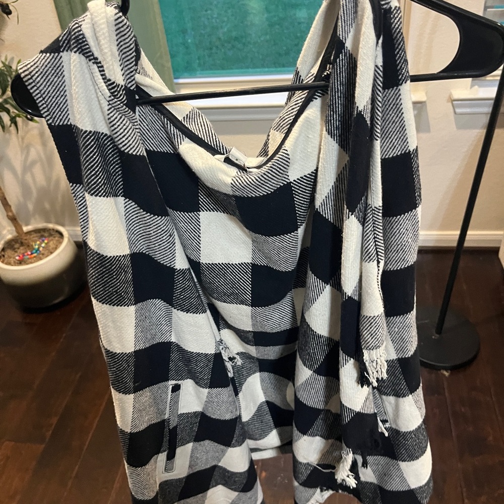 Cato Plaid Black and White Women's open front cardigans sleeveless with hooded‎